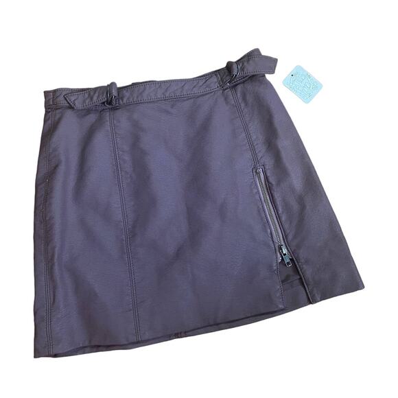 NWT Y2K 2000s Free People Purple Leather Mini Skirt Side Zip Size 4 - Picture 1 of 4